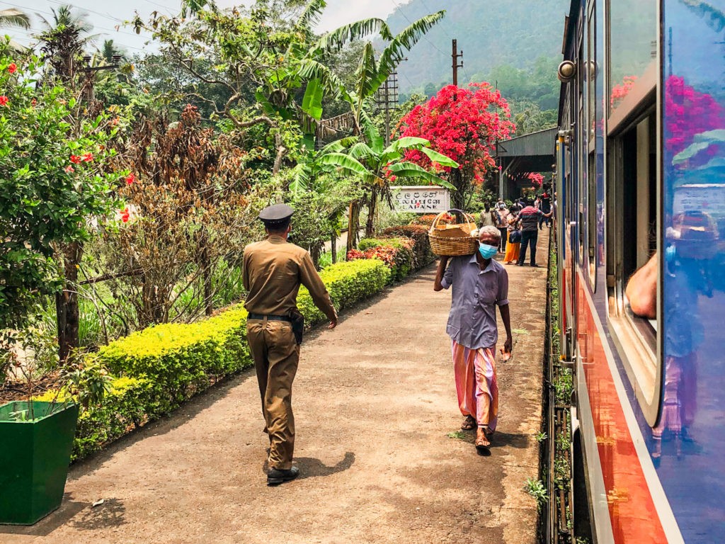 Sustainable Travel Tips - Leave as little trace as possible (Sri Lankan Train)