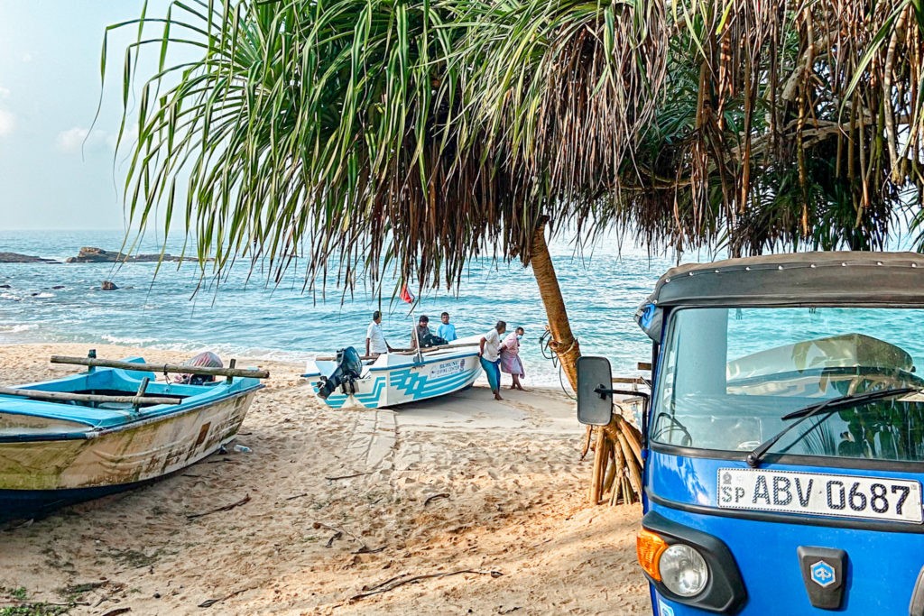 Sustainable Travel Tips - Avoid mass-tourism (Beach, Sri Lanka)