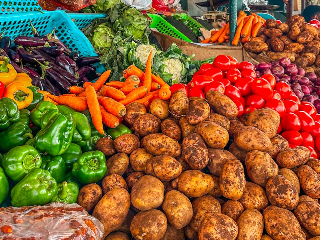 Sustainable Travel Tips - Market in Medellin, Colombia