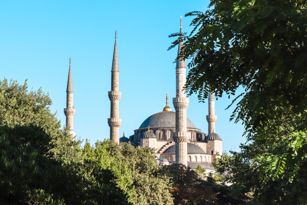 5 Best Things To Do in Istanbul, Turkey - The Blue Mosque