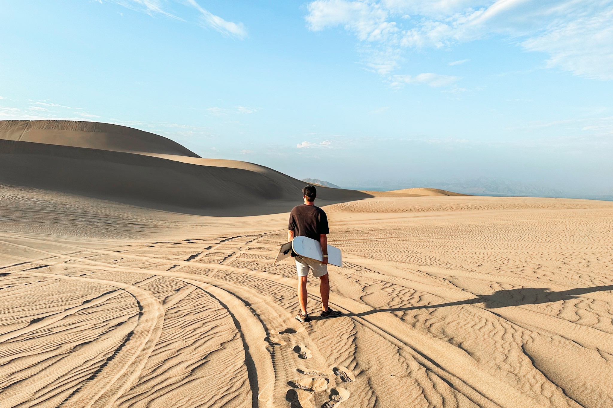 Huacachina Travel Guide: Sandboarding in Huacachina