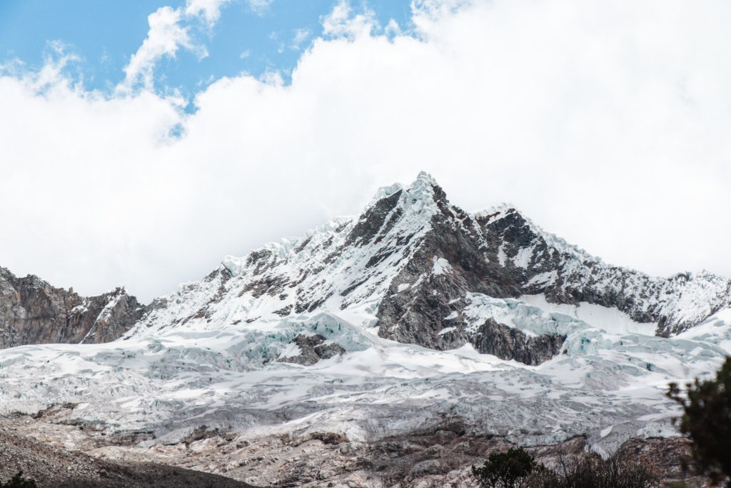 Best hikes in Huaraz: Hike to Lake 69