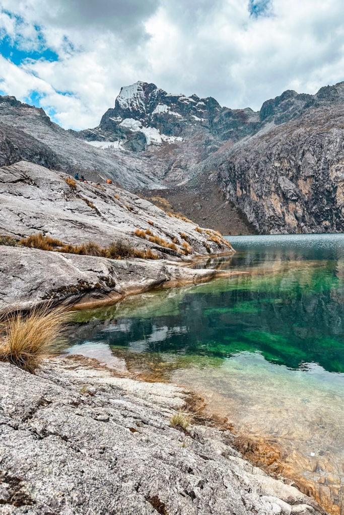 Best hikes in Huaraz: View at Lake Churup