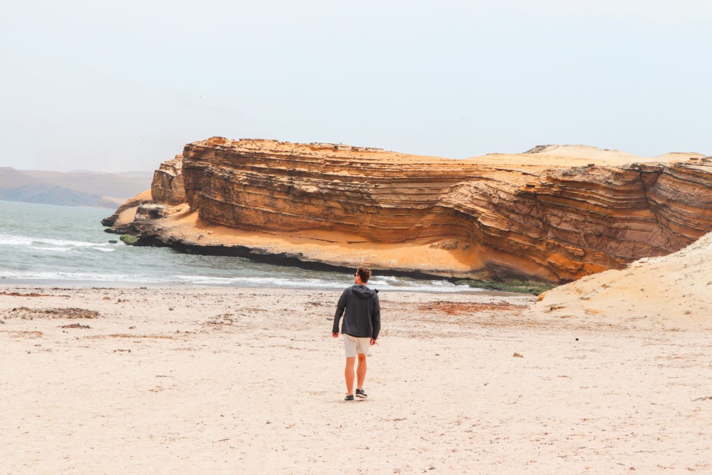 Paracas National Reserve Guide - Walking on Yumaque Beach