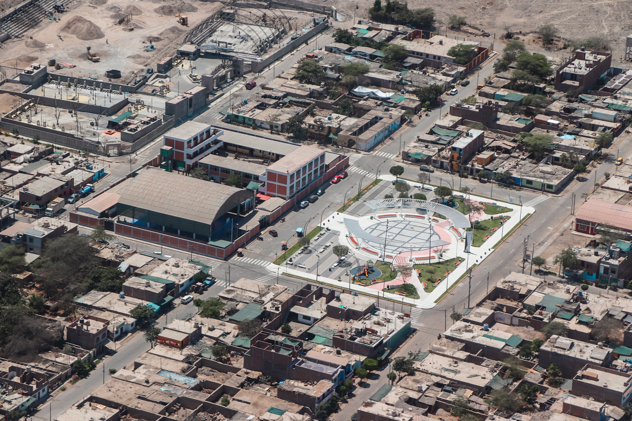 Nazca Travel Guide: View over Nazca town