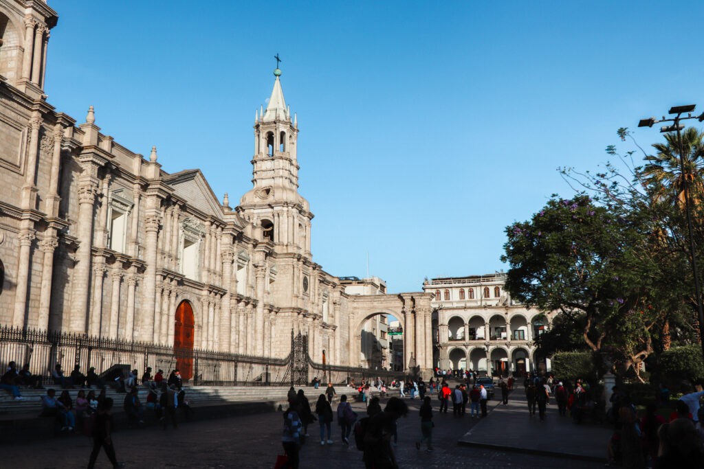 Best things to do in Arequipa: Basilica Cathedral