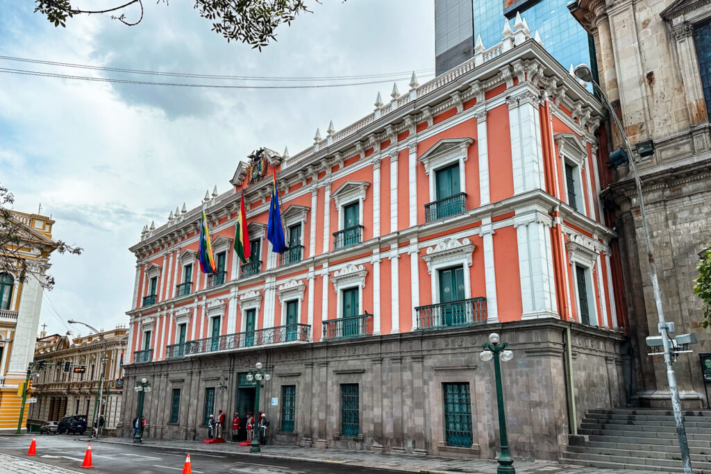 Things to do in La Paz, Bolivia: Visit the presidential palace at Plaza Murillo