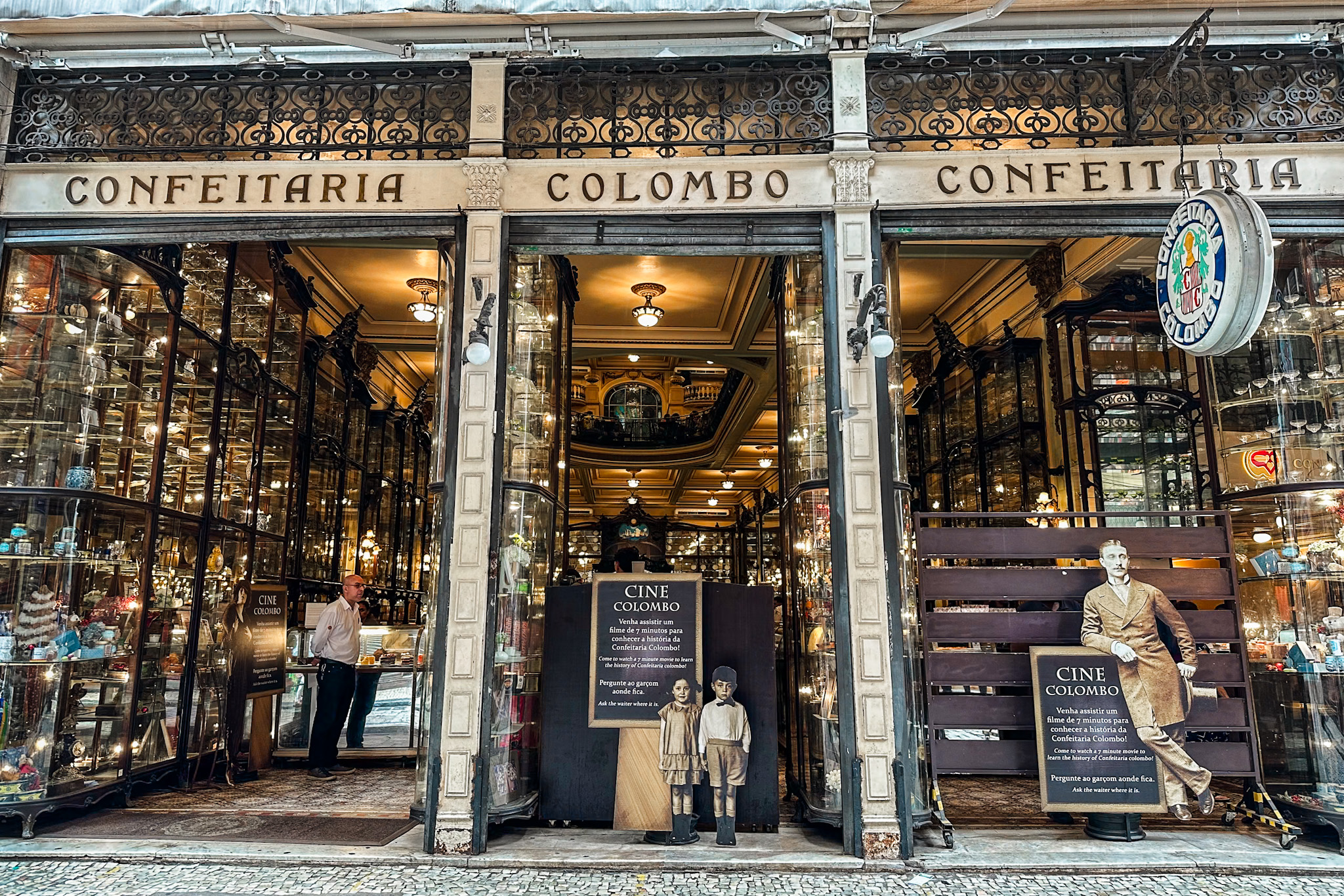 Things to do in Rio: Savor fresh pastries in the Colombo Confeteria