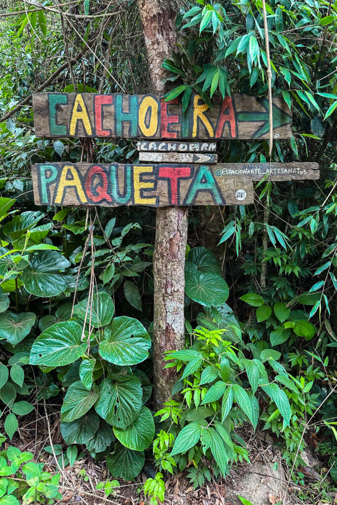Ilhabela Travel Guide: Cachoeira Paqueta